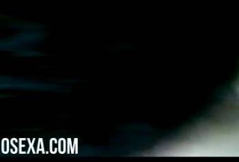 Узбечка стоит раком и горячо отдается своему мужу в классную пизду